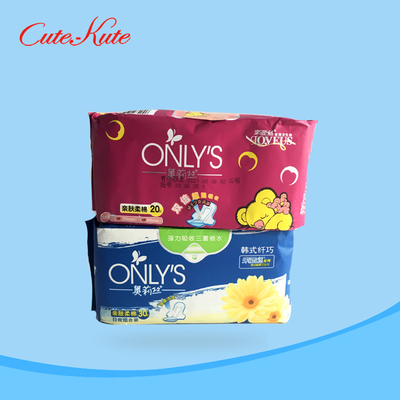 Perfume o ODM das almofadas sanitárias da tampa do algodão de Maxi Pad Absorbency Fluff Pulp